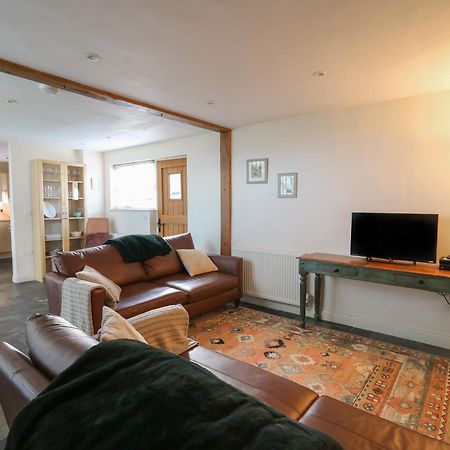 Caely Villa Llandrindod Wells Bagian luar foto