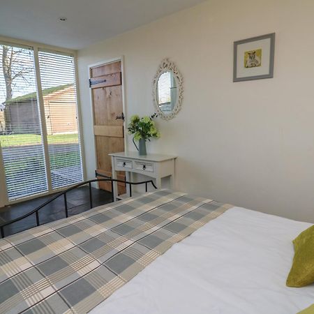 Caely Villa Llandrindod Wells Bagian luar foto
